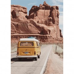 OLD VAN IN THE DESERT POSTERA.ART